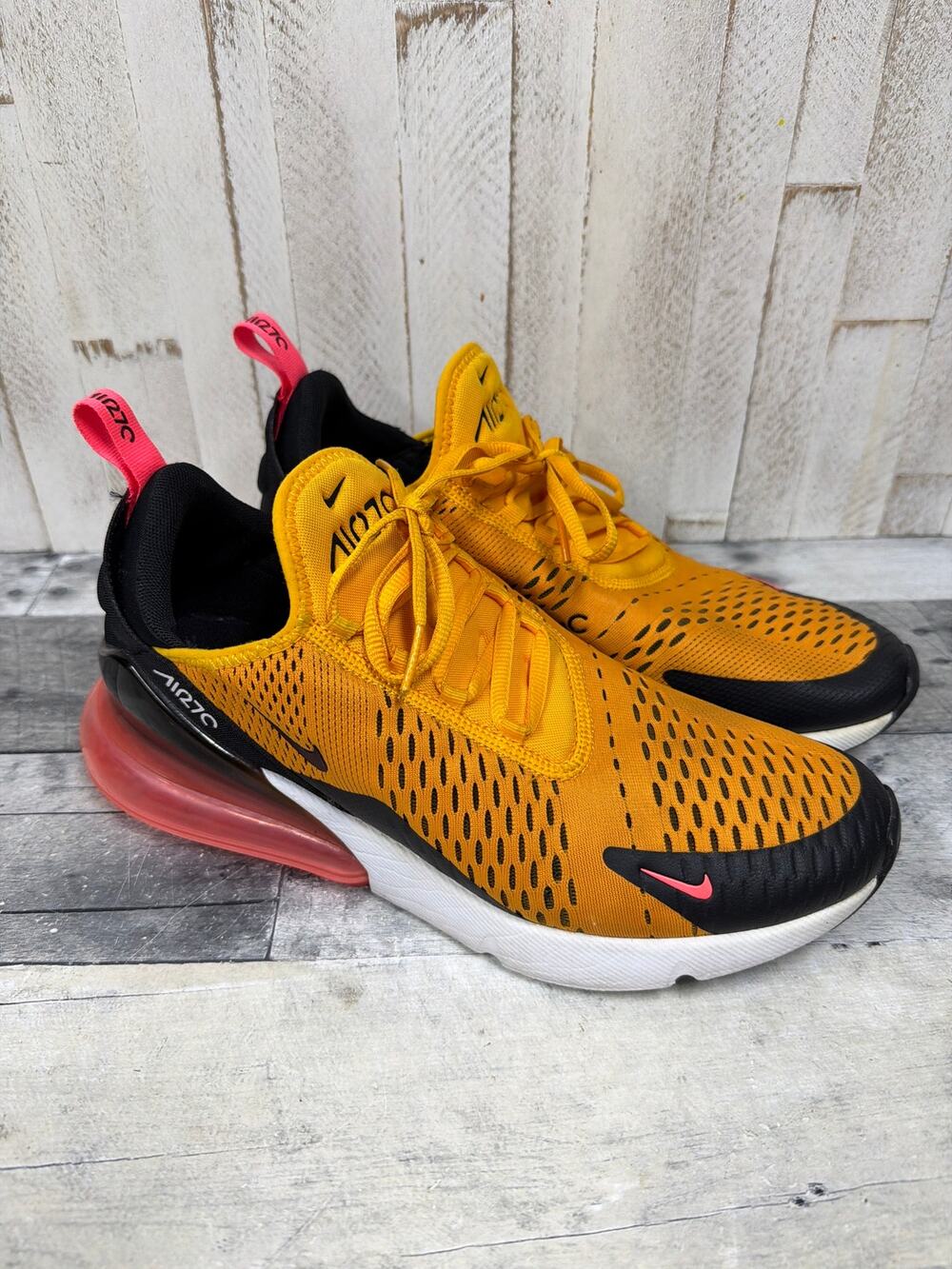 Nike Air Max 270 University Gold Sz. 9.5